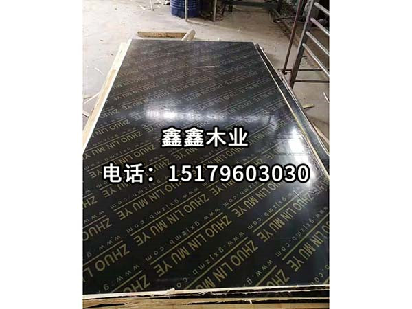 覆膜板