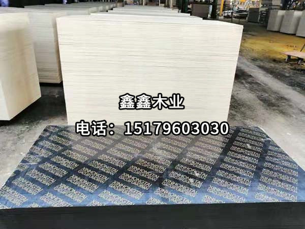 覆膜板